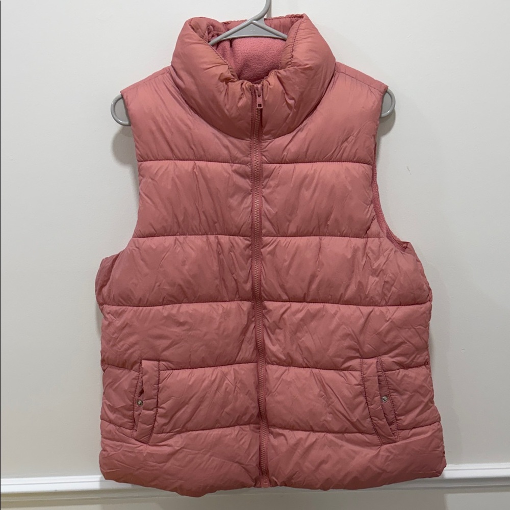 Old Navy Puffer Vest